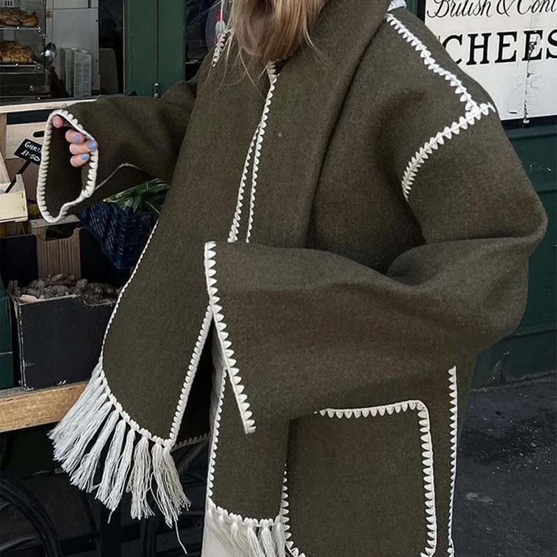 Cape-Mantel aus Wolle im Hepburn-Stil