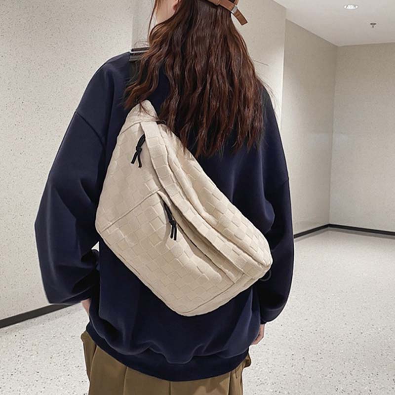 Modische Gürteltasche mit Reißverschluss und Karomuster