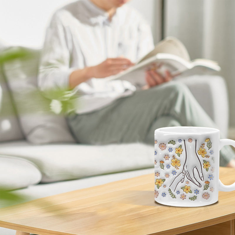 Niedlicher Becher mit Katzenpfotenmotiv