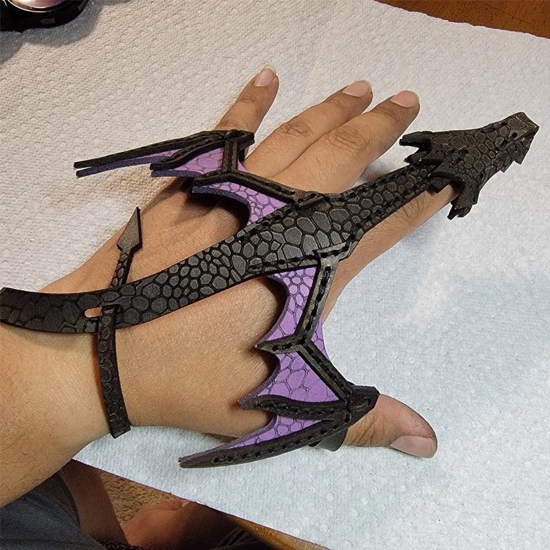 Hand-Drachen-Manschette aus Leder