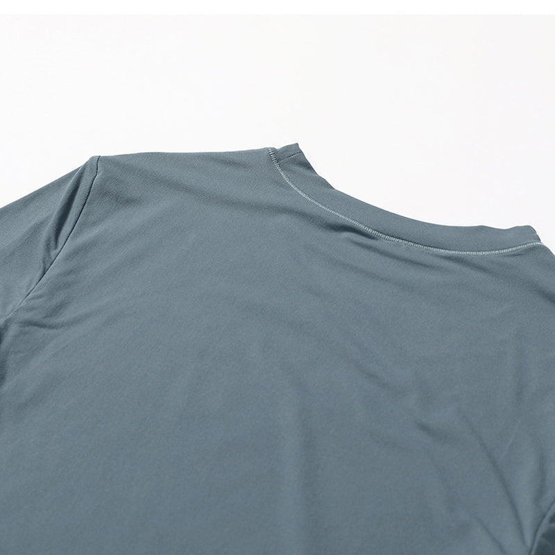 Schnelltrocknendes, langärmliges Crop-T-Shirt mit Rundhalsausschnitt