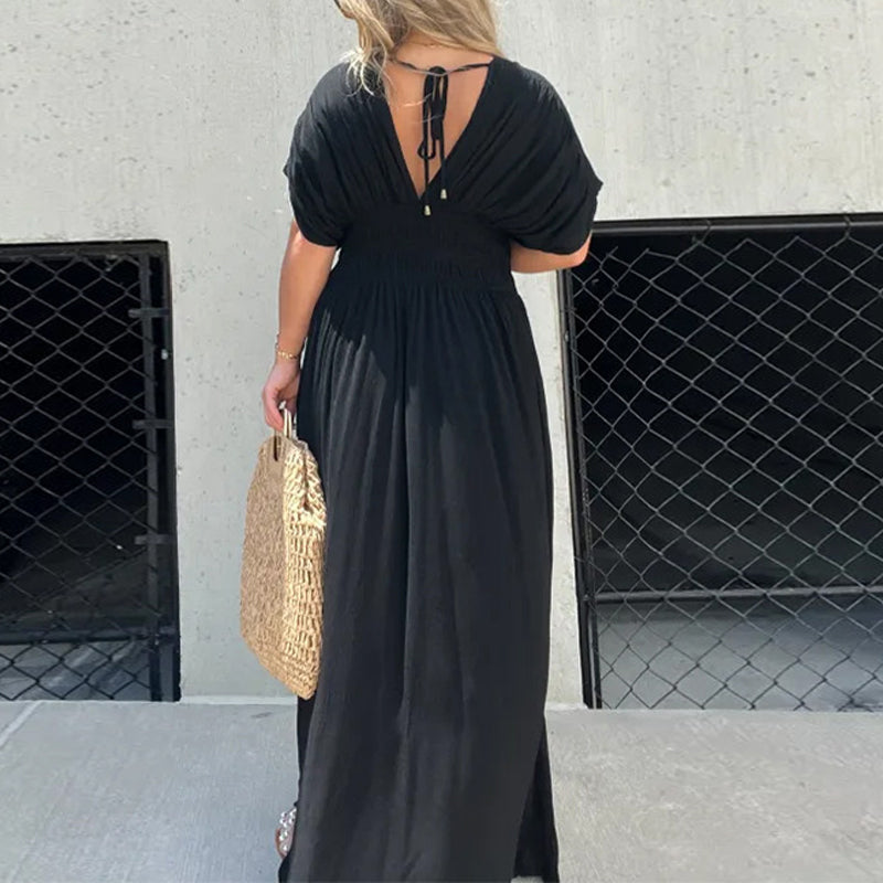 Lässiges, langes Maxikleid mit Schlitz und V-Ausschnitt