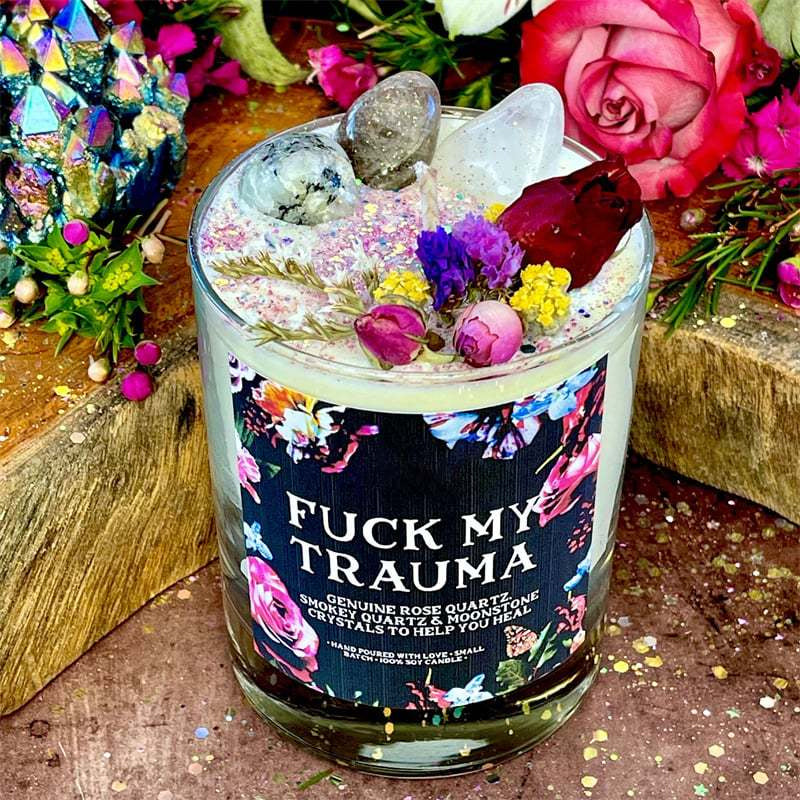„F*ck My Trauma“ Kerze