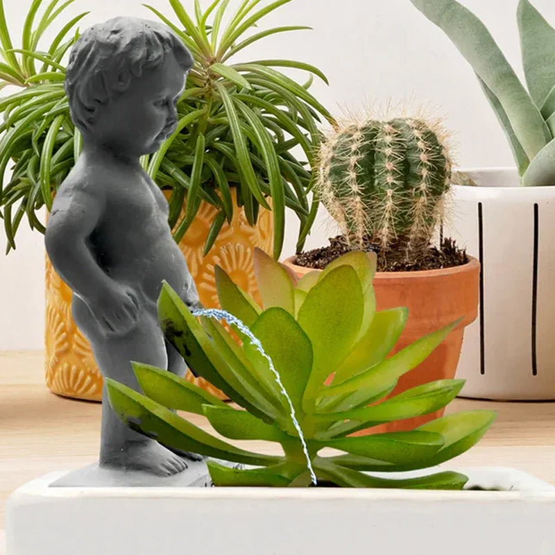 Gartenskulptur „Pee My Plants“