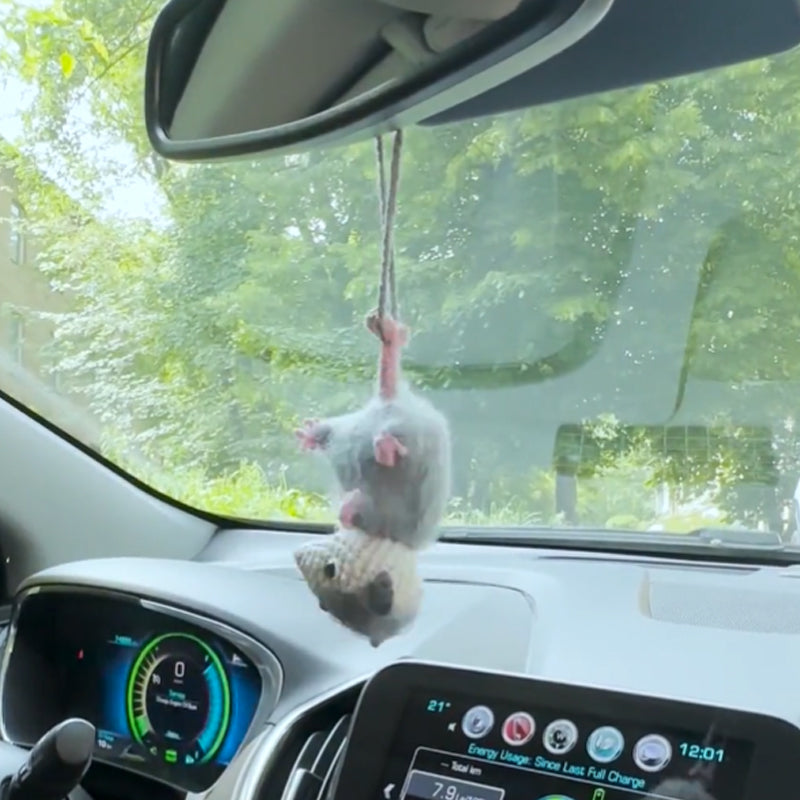 Opossum Bil Charm