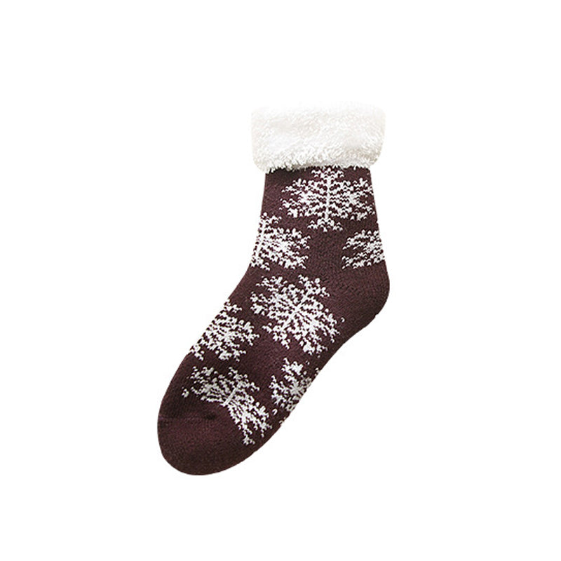 Warme Weihnachtssocken im Winter