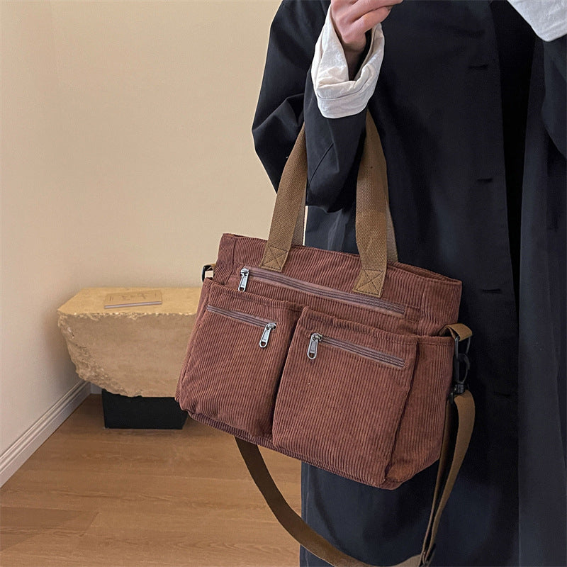 Ensfarvet corduroy totebag