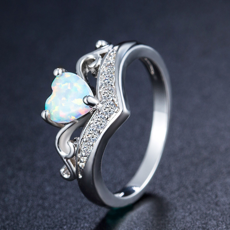 Opal-Herz-Ring