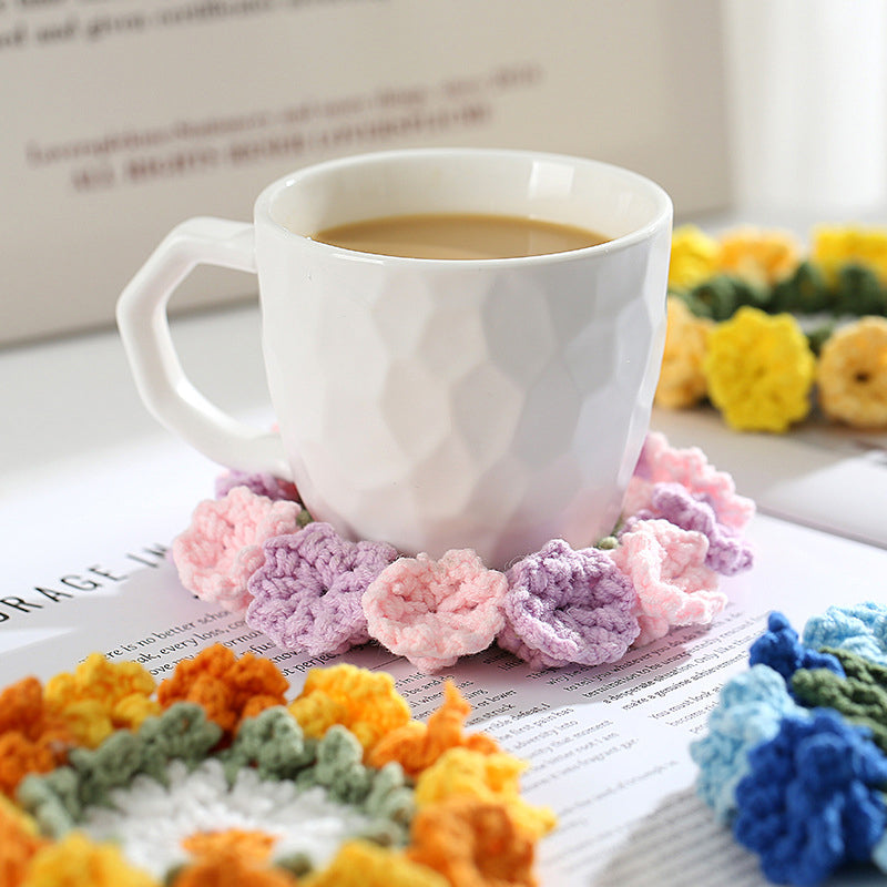 Handgestrickter Suzuran-Blumen-Untersetzer