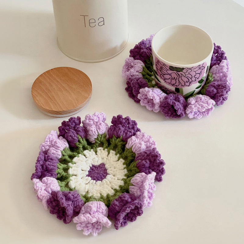 Handgestrickter Suzuran-Blumen-Untersetzer