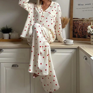 Pyjama-Set mit Herz-Print