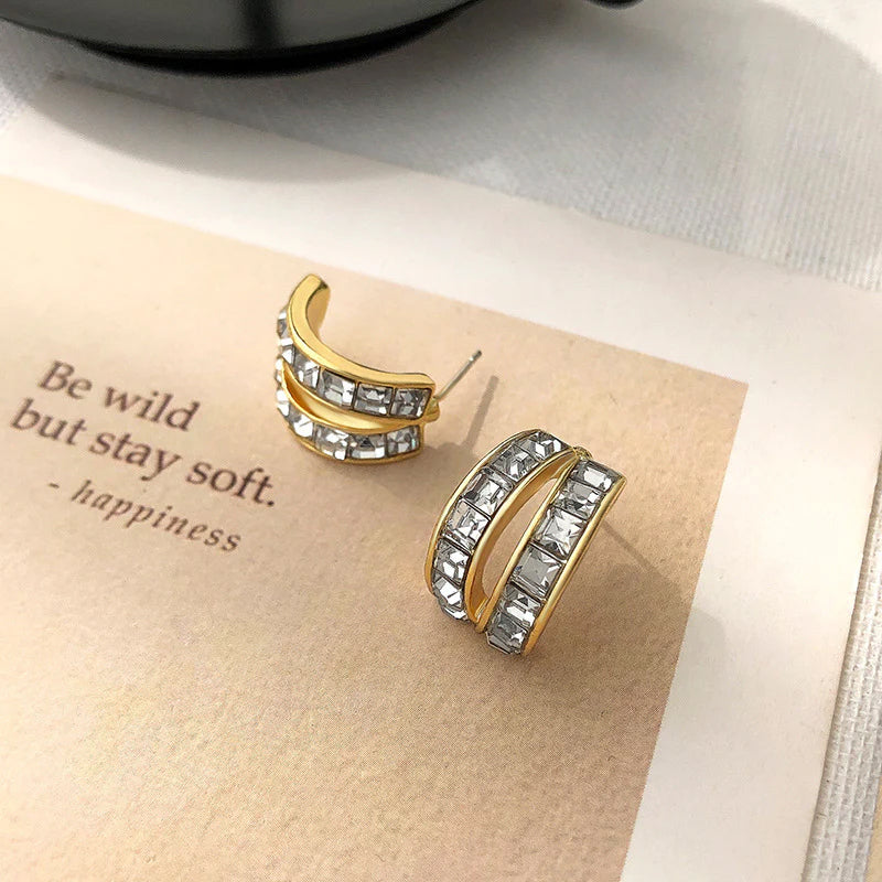 Einfache C-förmige Diamant Ohrringe