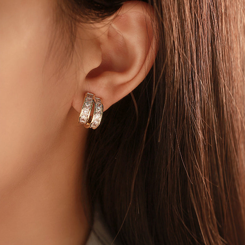 Einfache C-förmige Diamant Ohrringe