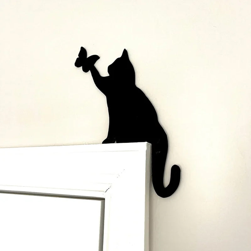 Türschwellenschild mit schwarzer Katze zu Halloween