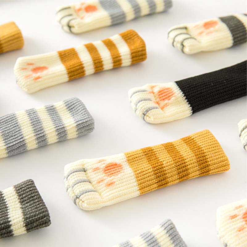 Niedliche Stuhlbeinschutzbezüge im Katzenkrallen-Design