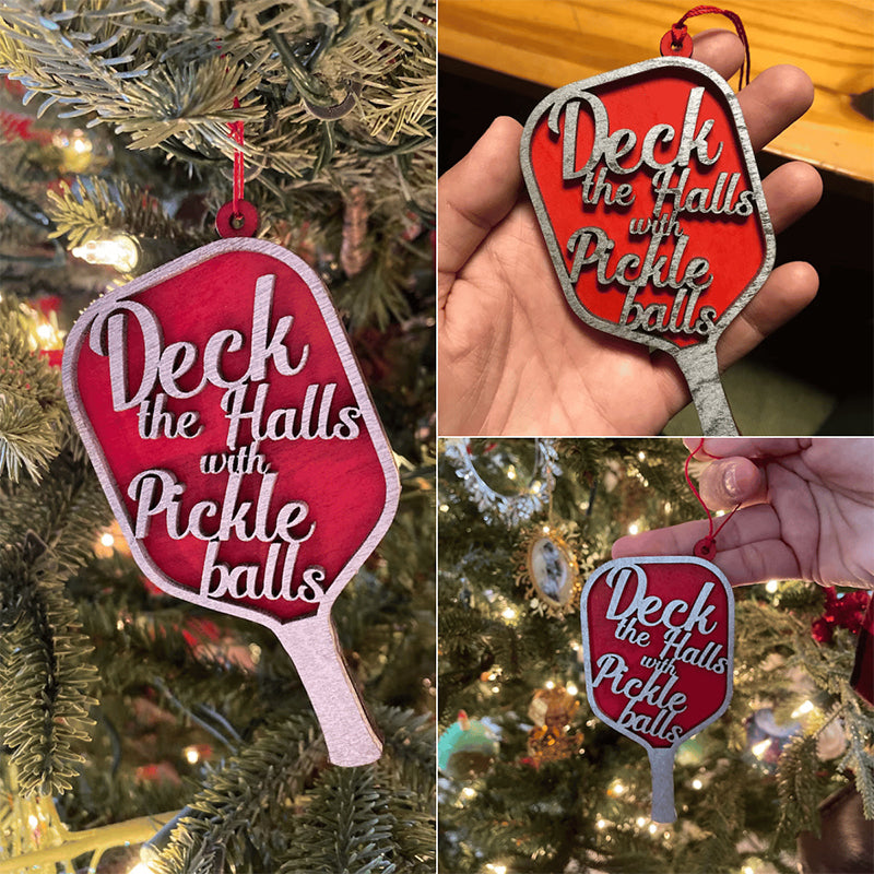 Weihnachtsanhänger mit Pickle-Ball-Dekoration aus Holz